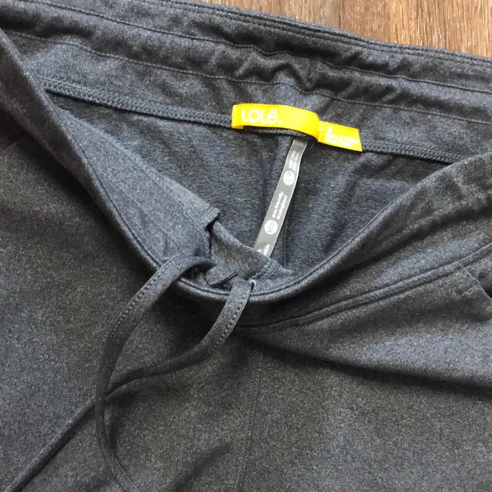 LOLE Grey Stretch Drawstring Waist EUC Knee Length